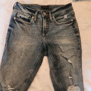 Silver Jeans Women's Light Blue Distressed Skinny Jeans